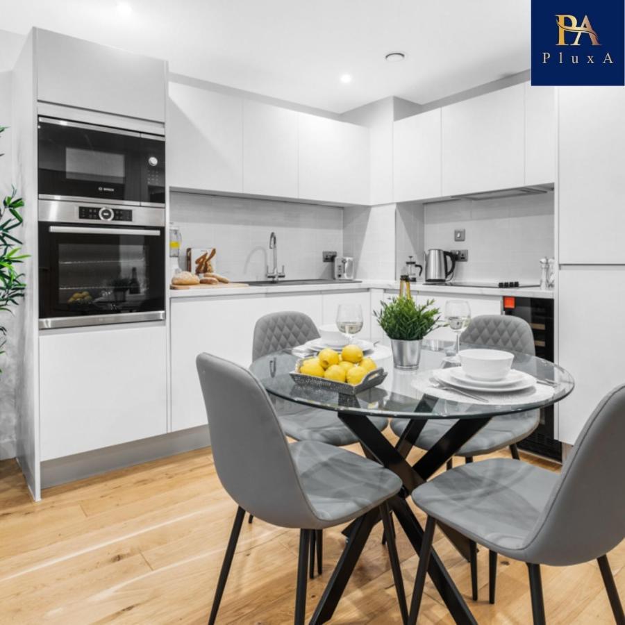 Pluxa Satin Stylish***** 1 Bedroom *